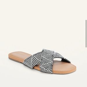 Old Navy Black & White Woven-Textured Crisscross Sandals - Size 11 - NEVER WORN